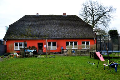 Haus zum Kauf 123.000 € 9 Zimmer 240 m² 3.780 m² Grundstück Niendorf Grebs-Niendorf 19294