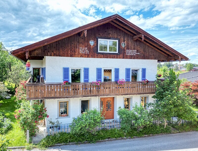 Mehrfamilienhaus zum Kauf 995.000 € 10 Zimmer 330 m²<br/>Wohnfläche 954 m²<br/>Grundstück Henndorf am Wallersee 5302