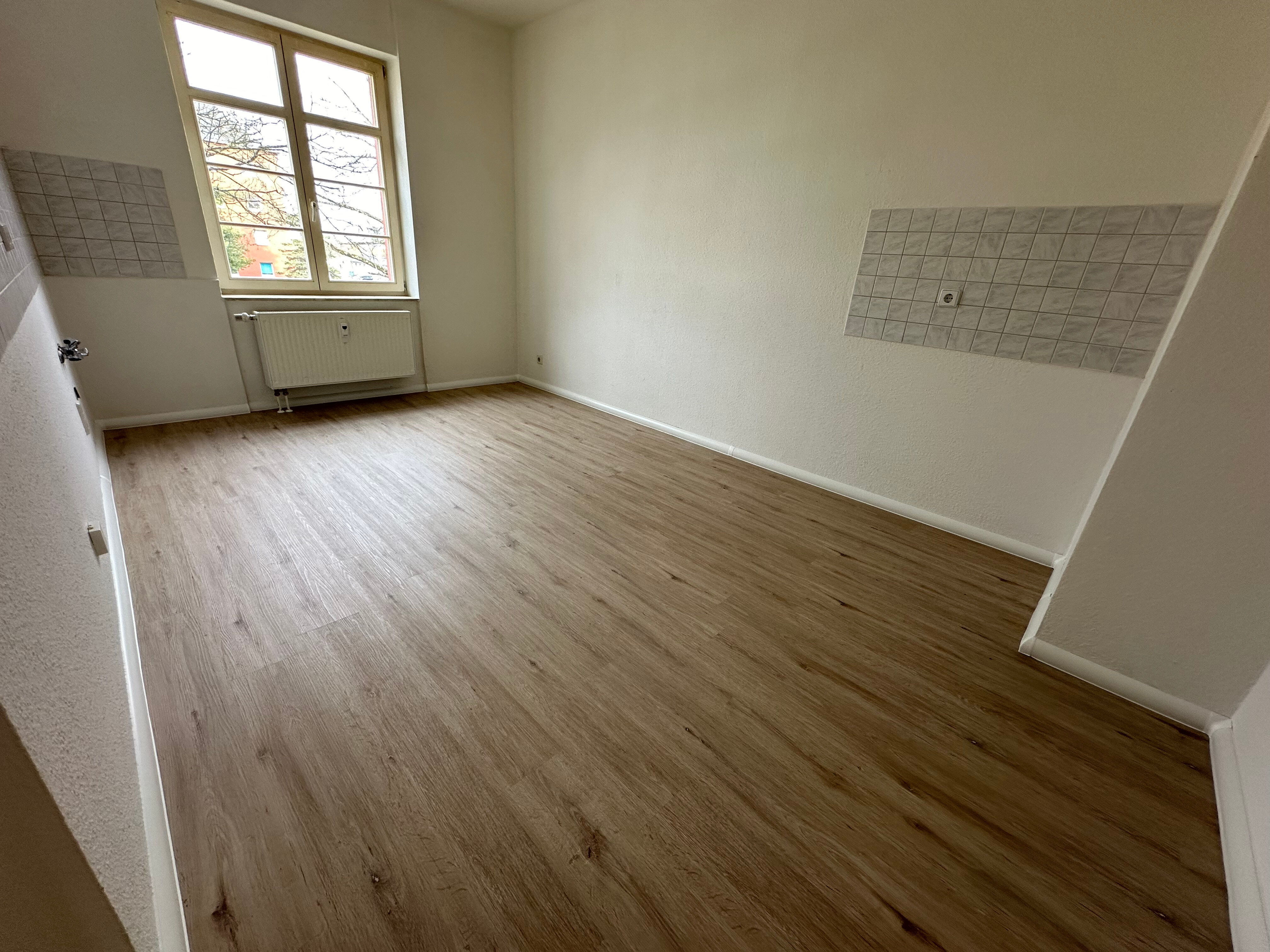 Studio zur Miete 250 € 2 Zimmer 58,3 m²<br/>Wohnfläche 1.<br/>Geschoss Carl-von-Ossietzky-Str. 42a Lutherviertel 221 Chemnitz 09126