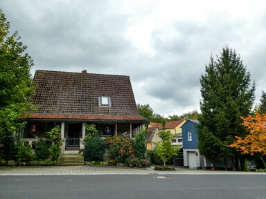 Einfamilienhaus zum Kauf provisionsfrei 285.000 € 6 Zimmer 165 m² 858 m² Grundstück Neubrunn Kirchlauter OT Neubrunn 96166