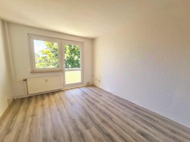 Wohnung zur Miete 550 € 6 Zimmer 104 m² 2. Geschoss frei ab sofort Straße der Einheit 16 Kitzscher Kitzscher 04567