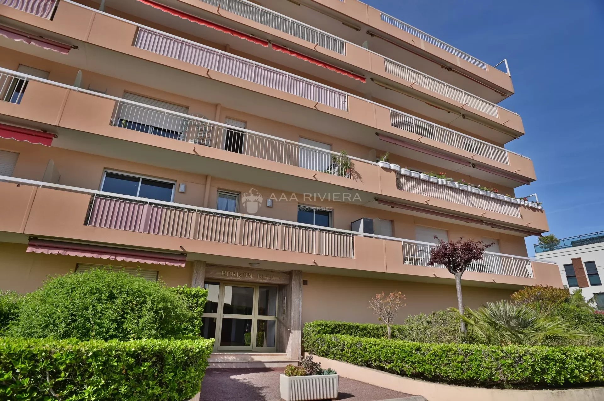 Apartment zum Kauf Provisionsfrei 425.000 € 4 Zimmer 82 m²<br/>Wohnfläche 1. Stock<br/>Geschoss Pont du Lys-Antibes les Pins Juan-les-Pins 06160