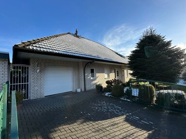 Bungalow zum Kauf 315.000 € 5 Zimmer 141,9 m² 588,2 m² Grundstück Scharrel Saterland 26683