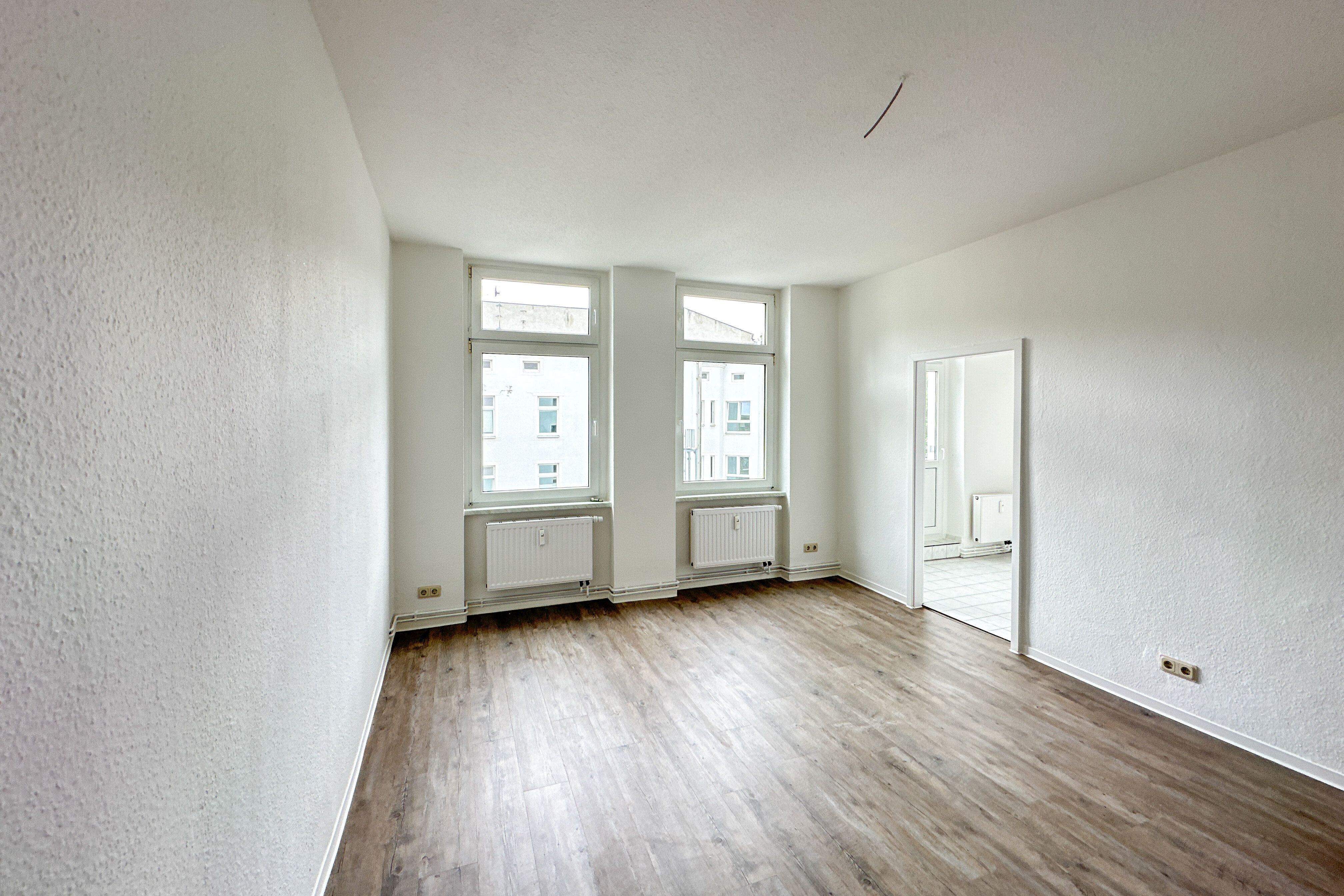 Wohnung zur Miete 368 € 2 Zimmer 49 m²<br/>Wohnfläche 4. Stock<br/>Geschoss Ernst-Lehmann-Straße 17 Hohepfortestraße Magdeburg 39106