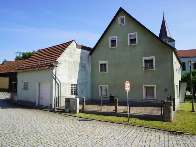 Einfamilienhaus zum Kauf 260.000 € 7 Zimmer 160 m² 473 m² Grundstück Eschenfelden Hirschbach / Eschenfelden 92275