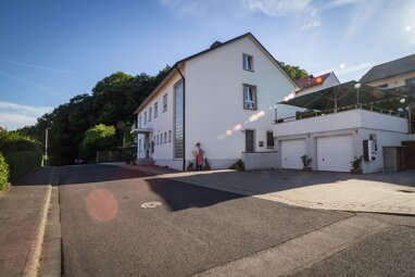 Wohn- und Geschäftshaus zum Kauf 449.000 € 6 Zimmer 550 m² 834 m² Grundstück Üchtelhausen Üchtelhausen 97532