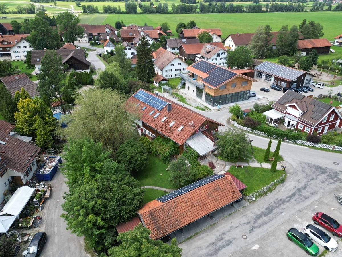 Haus zum Kauf 995.000 € 11 Zimmer 472 m²<br/>Wohnfläche 1.332 m²<br/>Grundstück Bertoldshofen Marktoberdorf / Hausen 87616