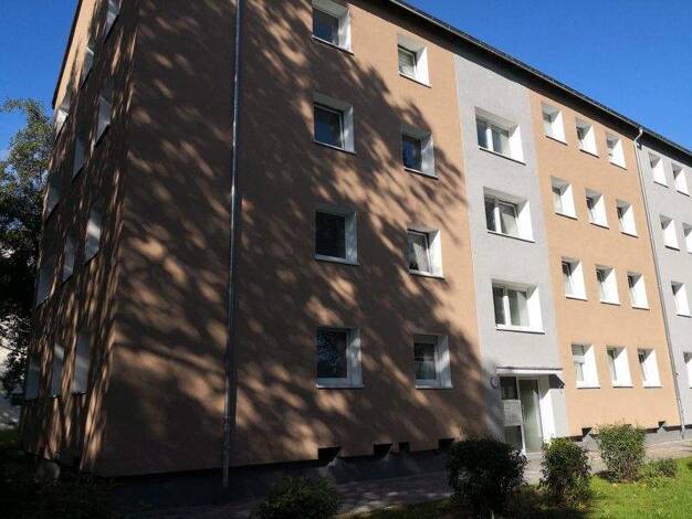 Wohnung zur Miete 524 € 3 Zimmer 65,5 m² 2. Geschoss frei ab 14.03.2026 Drakerfeld 22 Obermeiderich Duisburg 47138