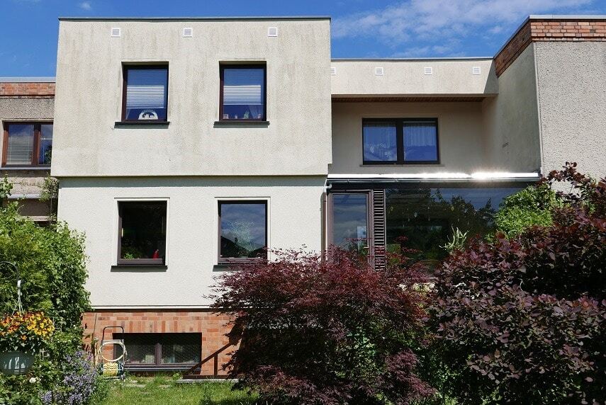 Reihenmittelhaus zum Kauf 250.000 € 5 Zimmer 139 m²<br/>Wohnfläche 402 m²<br/>Grundstück Stadtgebiet Ost Neubrandenburg 17036