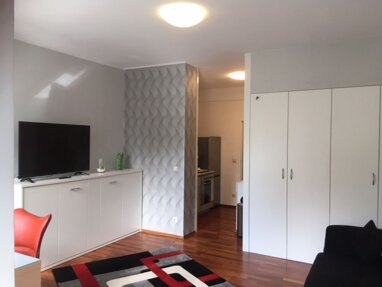 Wohnung zur Miete Wohnen auf Zeit 1.398 € 1 Zimmer 32 m² frei ab 01.09.2024 Würzburger Straße Wilmersdorf Berlin 10789
