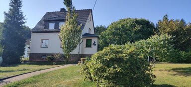 Einfamilienhaus zum Kauf 134.400 € 5 Zimmer 105 m² 990 m² Grundstück Flöha Flöha 09557