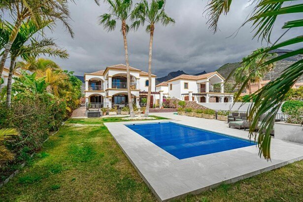 Villa zum Kauf Provisionsfrei 3.000.000 € 6 Zimmer 390,9 m²<br/>Wohnfläche 837 m²<br/>Grundstück Adeje