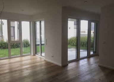 Wohnung zur Miete 700 € 2 Zimmer 83 m² frei ab sofort Emser Straße Pfaffendorf 2 Koblenz 56076