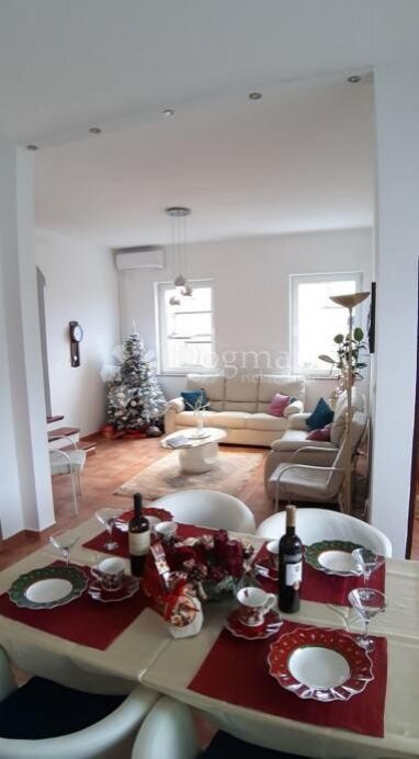 Wohnung zum Kauf 363.000 € 4 Zimmer 153 m² 1. Geschoss Njivice 51513