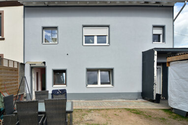Reihenendhaus zum Kauf 244.000 € 8 Zimmer 240 m² 280 m² Grundstück Rimlinger Straße 65 Rimlingen Losheim am See 66679