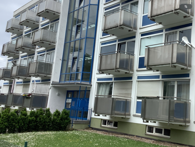 Apartment zum Kauf Provisionsfrei 115.000 € 29,5 m² 3. Geschoss Langer Weg Niederhöchstadt Eschborn 65760