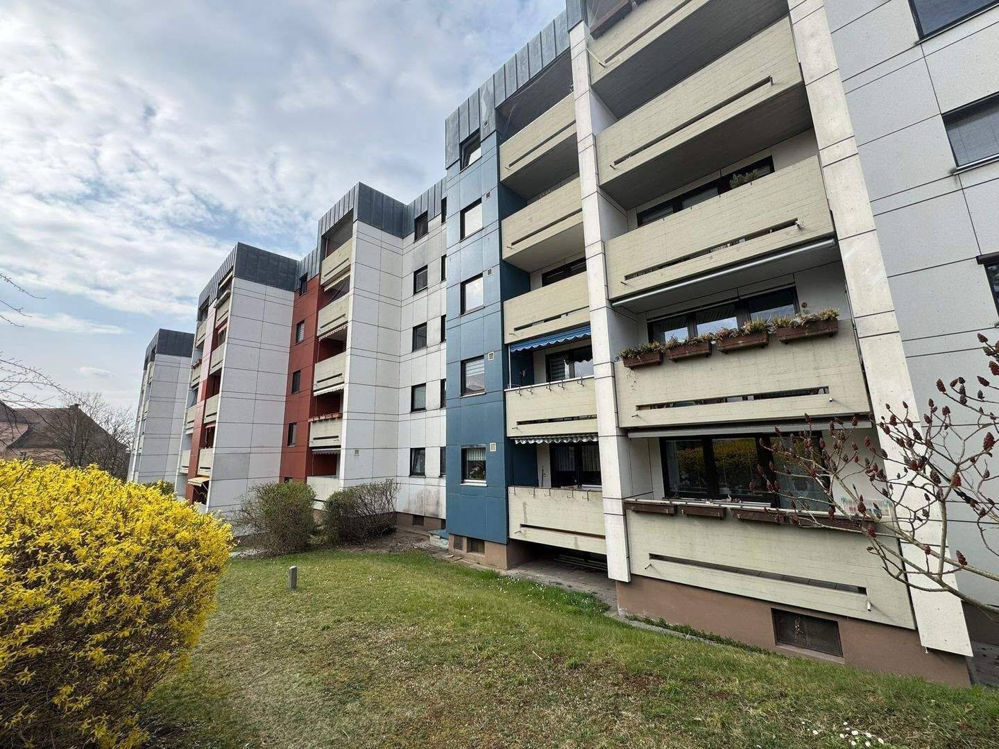 Vermietete 2-Zimmer-Wohnung mit Balkon & Stellplatz in begehrter Lage Erlenstegen