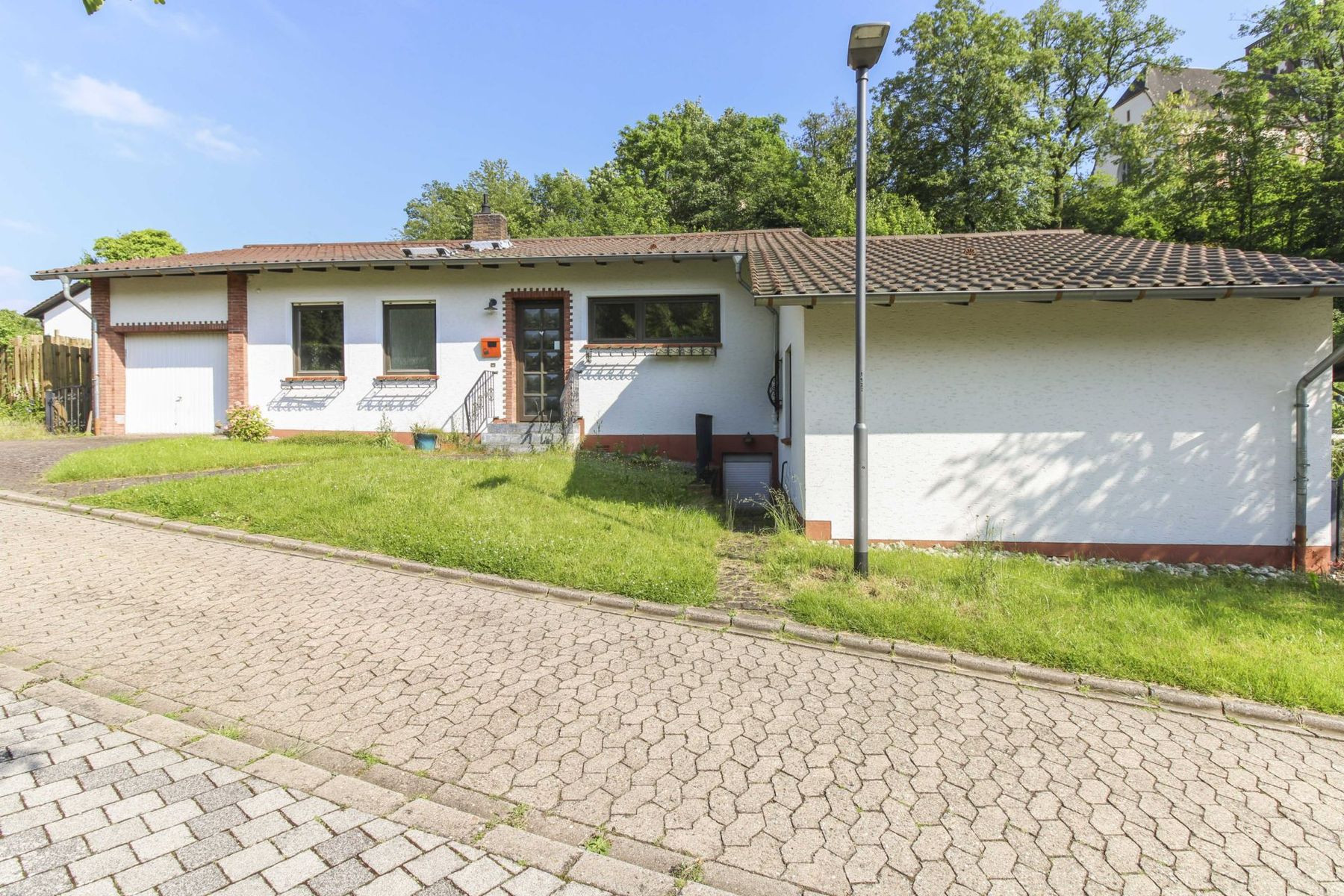 Einfamilienhaus zum Kauf 369.000 € 8 Zimmer 160,2 m²<br/>Wohnfläche 1.035,2 m²<br/>Grundstück Niederlahnstein Lahnstein 56112