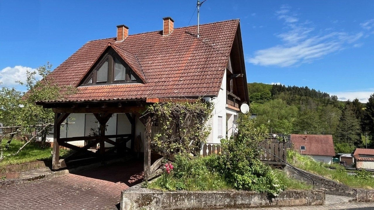 Einfamilienhaus zum Kauf 295.000 € 6 Zimmer 220 m²<br/>Wohnfläche 612 m²<br/>Grundstück Niederstaufenbach 66879