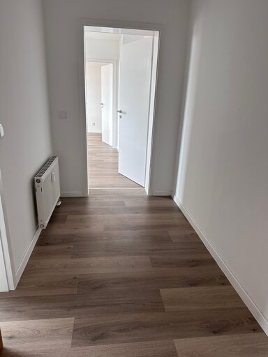 Wohnung zur Miete 190 € 2 Zimmer 32 m² Wehrdigtstrasse 10 Glauchau Glauchau 08371