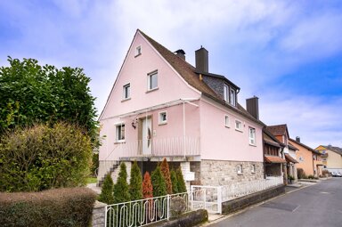 Einfamilienhaus zum Kauf 385.000 € 5 Zimmer 100 m² 336 m² Grundstück frei ab 01.06.2025 Eisingen 97249