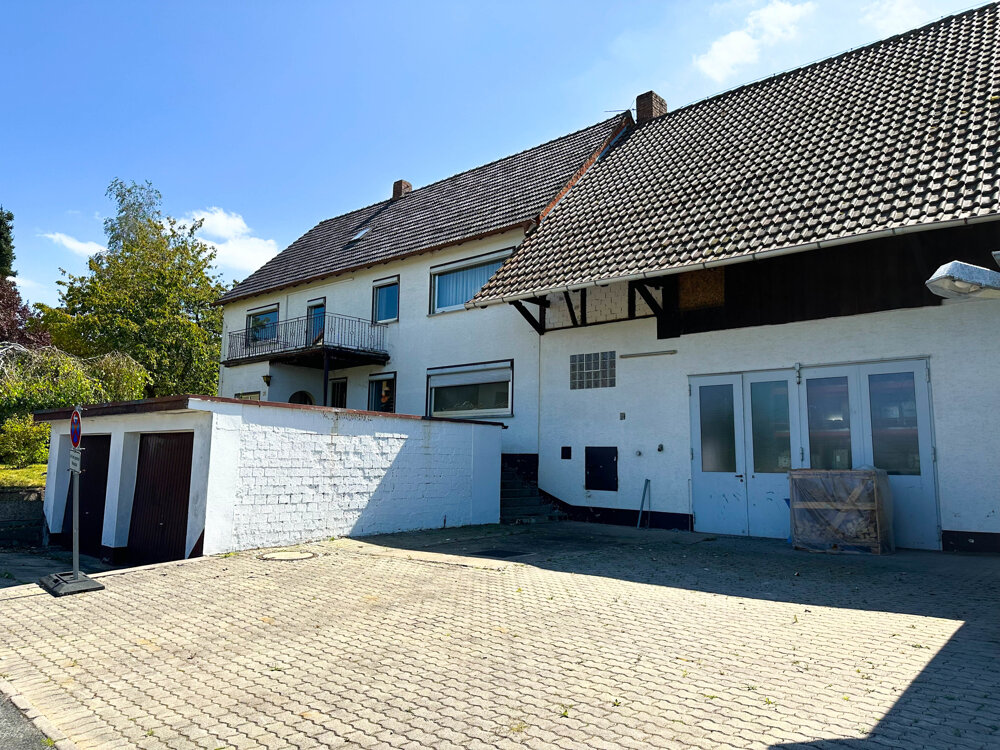 Mehrfamilienhaus zum Kauf 189.000 € 10 Zimmer 200 m²<br/>Wohnfläche 850 m²<br/>Grundstück Weimersdorf Neustadt bei Coburg / Weimersdorf 96465