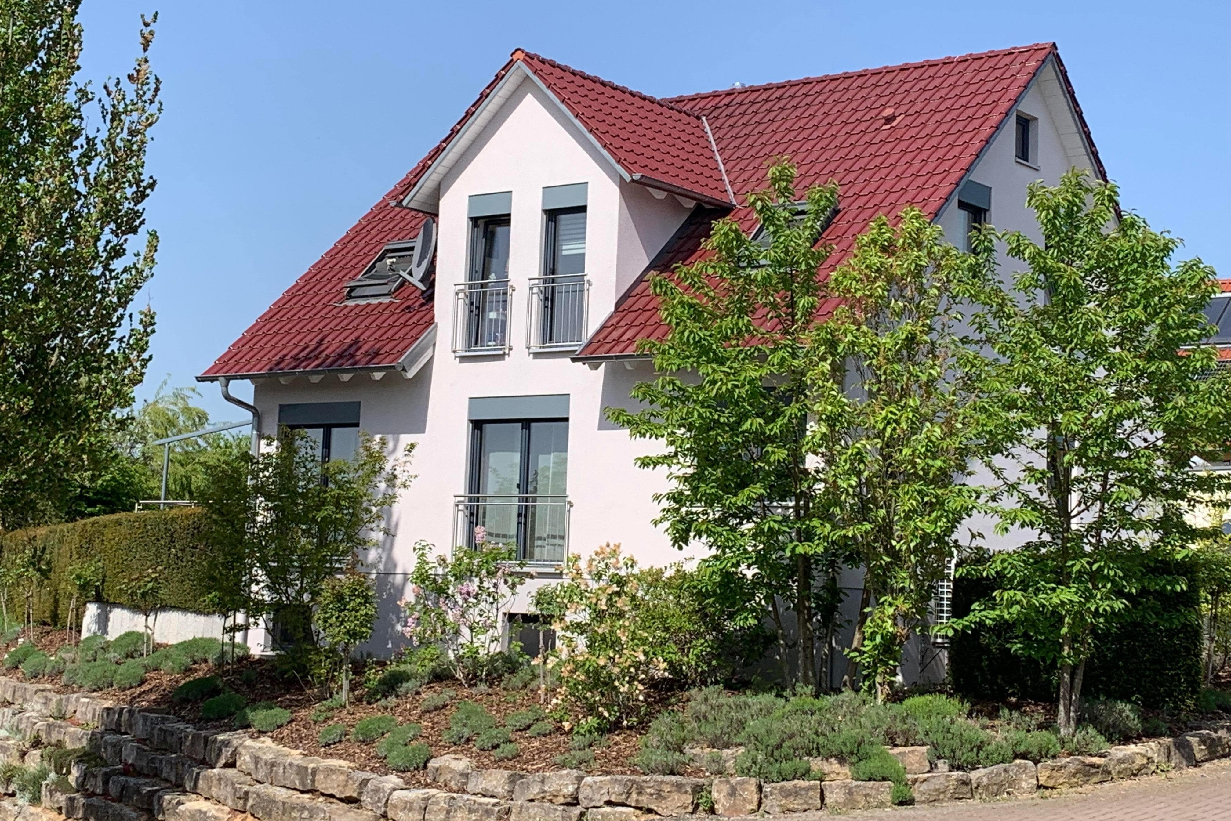 Einfamilienhaus zum Kauf 860.000 € 5 Zimmer 143 m²<br/>Wohnfläche 625 m²<br/>Grundstück 01.08.2024<br/>Verfügbarkeit Gartenstadt Schweinfurt 97422