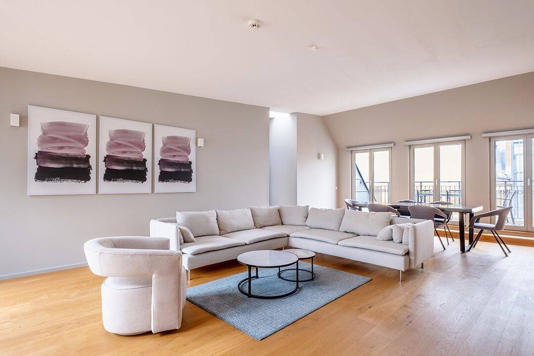 Einzigartige Dachgeschosswohnung mit 2 Terrassen im Schillerkiez