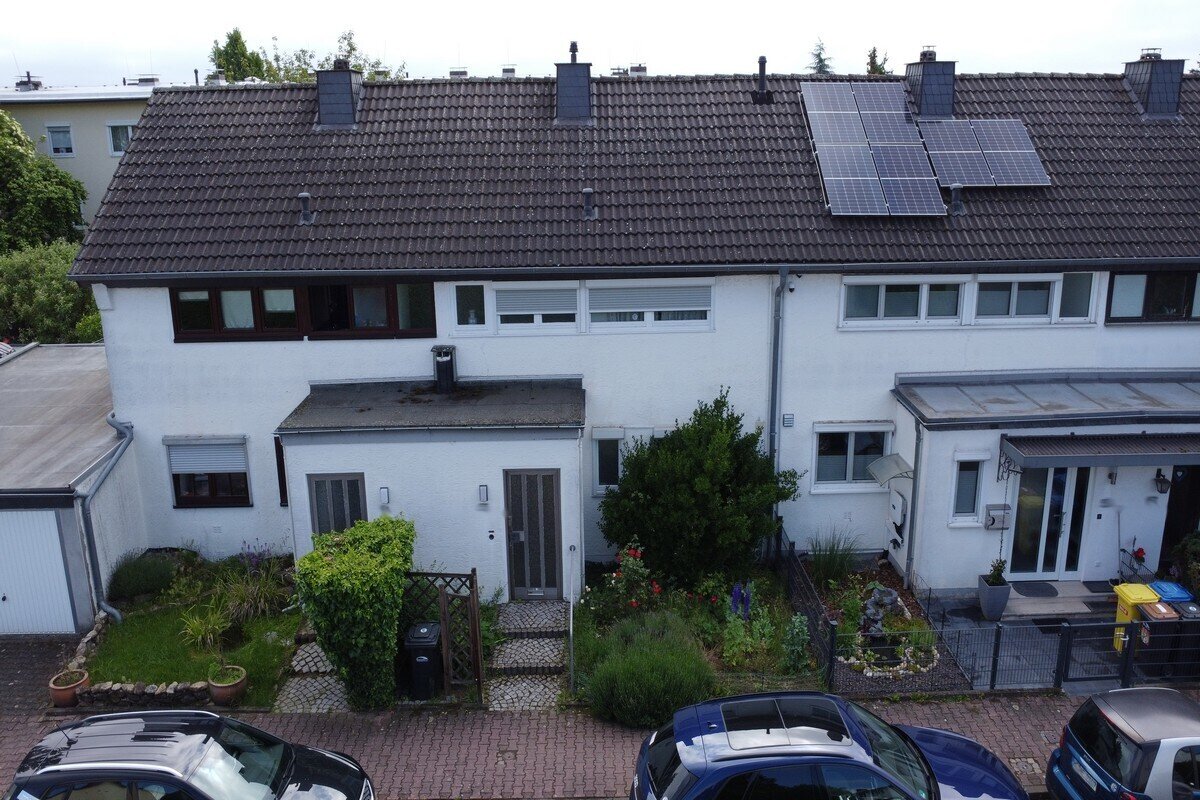 Haus zum Kauf 429.000 € 4 Zimmer 75 m²<br/>Wohnfläche 144 m²<br/>Grundstück Wahlbezirk 06 Bad Homburg 61348