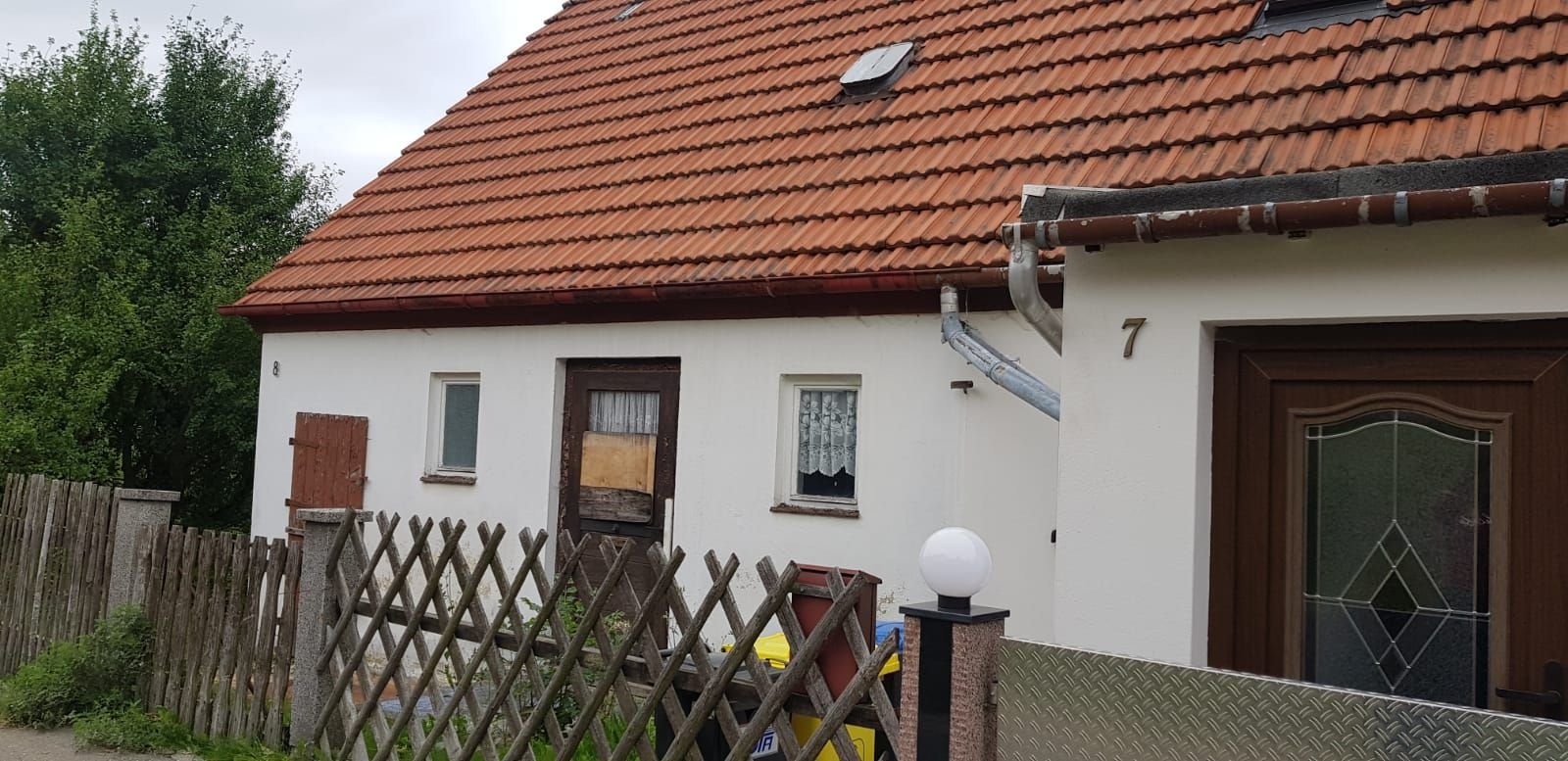 Haus zum Kauf 29.900 € 800 m²<br/>Grundstück Siedlerweg 8 Königswalde 09471