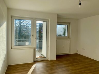 Wohnung zur Miete 910 € 3 Zimmer 68,9 m² 2. Geschoss frei ab 05.04.2025 Freiherr-vom-Stein-Str. 8 Kronberg Kronberg 61476