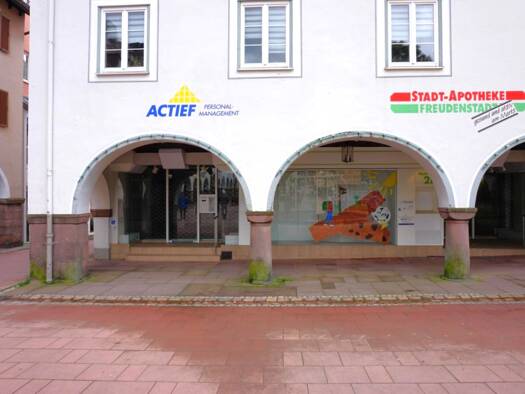 Laden zur Miete 1.980 € 1 Zimmer 132 m² Verkaufsfläche Freudenstadt 72250