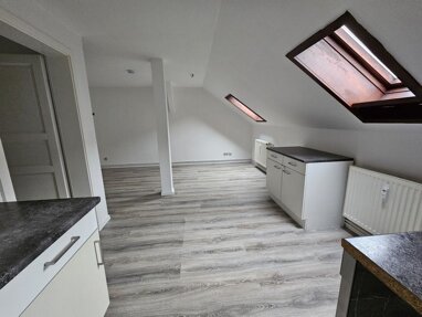 Apartment zur Miete 225 € 2 Zimmer 40 m² 2. Geschoss Crimmitschau Crimmitschau 08451
