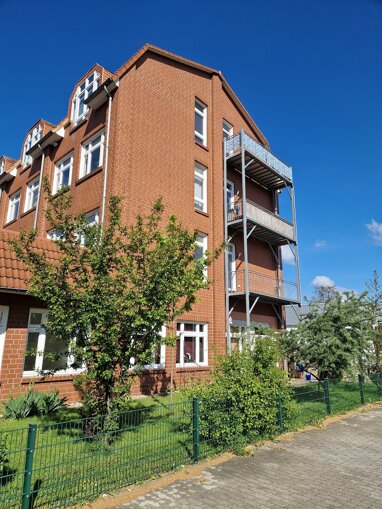 Wohnung zur Miete 599 € 4 Zimmer 87,9 m² 1. Geschoss Helmstedter Straße 32 Wormser Platz Magdeburg 39112