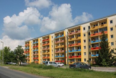 Wohnung zur Miete 266 € 2 Zimmer 54,1 m² 3. Geschoss Karl-Matthes-Straße 81 Lusan - Karl-Matthes-Straße Gera 07549