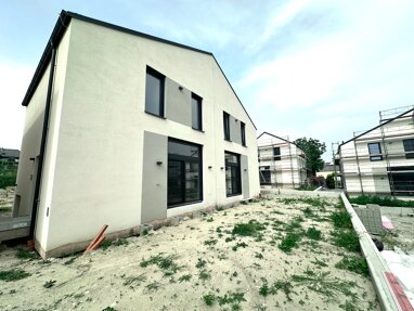 Einfamilienhaus zum Kauf 695.000 € 5 Zimmer 112,8 m² 158,4 m² Grundstück Tresdorf 2111