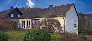 Mehrfamilienhaus zum Kauf 219.000 € 5 Zimmer 135 m² 672 m² Grundstück Illeschlade Finnentrop 57413