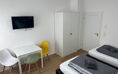 WG-Zimmer zur Miete Wohnen auf Zeit 690 € 18 m² frei ab 31.05.2025 Rüderner Straße 0 Obertürkheim Stuttgart Obertürkheim, 70329