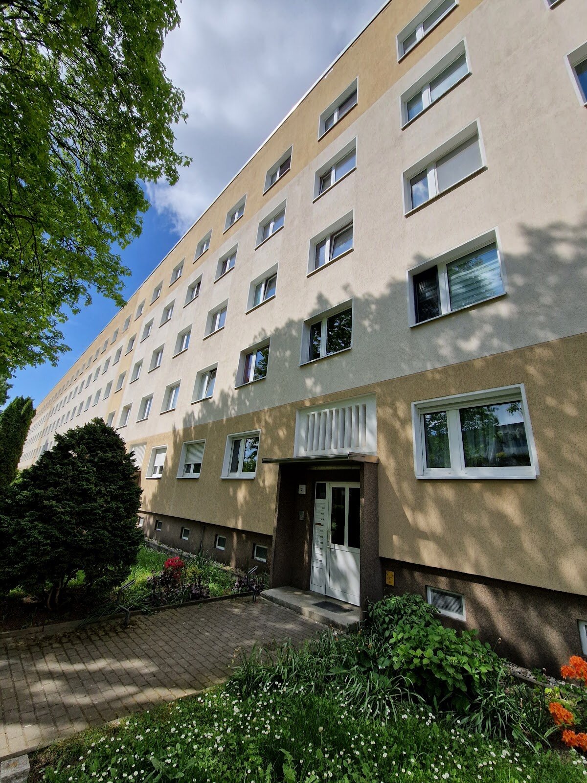 Wohnung zur Miete 337,50 € 3 Zimmer 56,8 m²<br/>Wohnfläche 4. Stock<br/>Geschoss Bernhard-Kellermann-Str. 13 Schilfbreite Magdeburg 39120