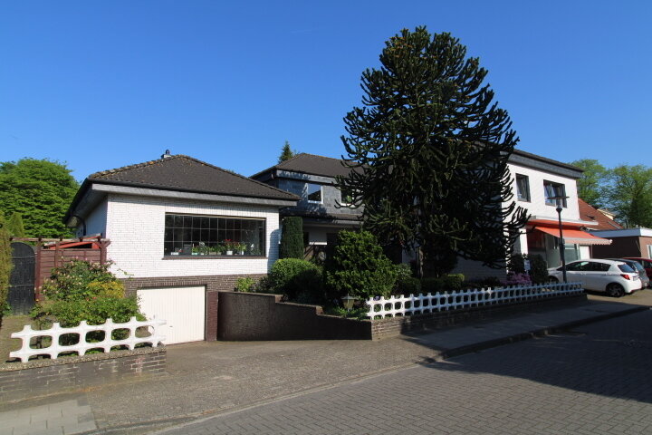 Mehrfamilienhaus zum Kauf 475.000 € 16 Zimmer 400 m²<br/>Wohnfläche 803 m²<br/>Grundstück Wittmund Wittmund 26409