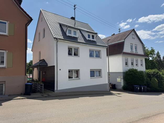 Mehrfamilienhaus zum Kauf 549.500 € 8 Zimmer 178 m² 192 m² Grundstück Backnang 71552