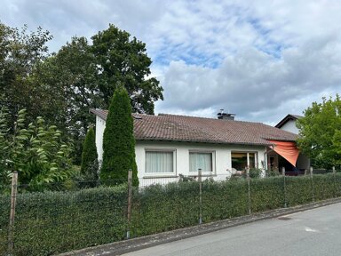 Bungalow zum Kauf 239.000 € 5 Zimmer 140 m² 800 m² Grundstück frei ab 01.12.2024 Warburg Warburg 34414