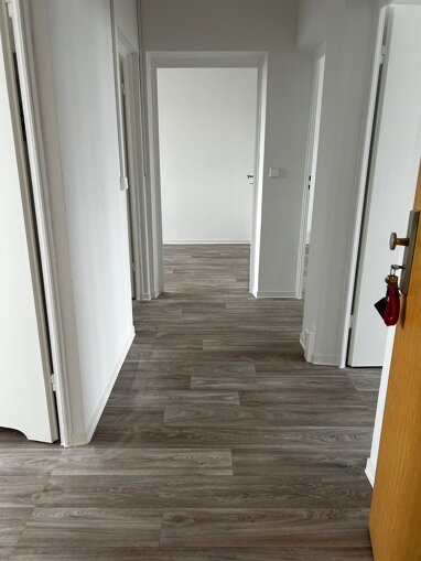 Wohnung zur Miete 350 € 3 Zimmer 59,7 m² 5. Geschoss Amsterdamer Str. 43 Südstadt Halle 06128