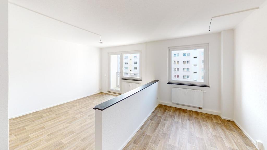 Wohnung zur Miete 678 € 4 Zimmer 90,4 m²<br/>Wohnfläche 1. Stock<br/>Geschoss Albert-Köhler-Str. 37 Morgenleite 631 Chemnitz 09122