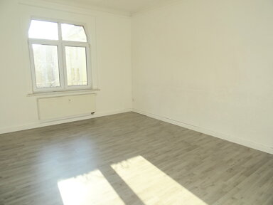 Wohnung zur Miete 350 € 2 Zimmer 63 m² 2. Geschoss frei ab sofort Werdau Werdau 08412