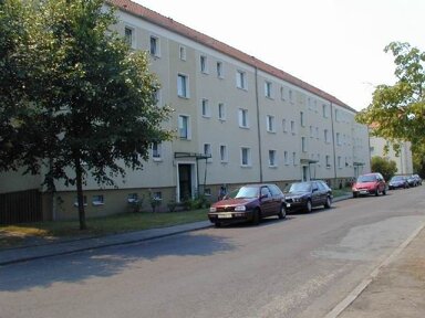 Wohnung zur Miete 290 € 1 Zimmer 32,7 m² 1. Geschoss Mozartstraße 3 Stendal Stendal 39576