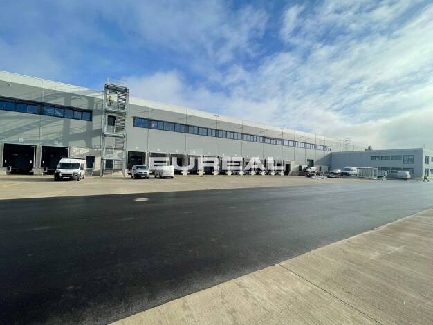 Logistikzentrum zur Miete provisionsfrei 57.500 m² Lagerfläche teilbar ab 10.000 m² Dorstfeld Dortmund 44149