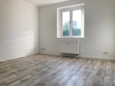 Wohnung zur Miete 345 € 3 Zimmer 64,8 m² 2. Geschoss Heinrich-Lorenz-Straße 13 Gröba Riesa 01591