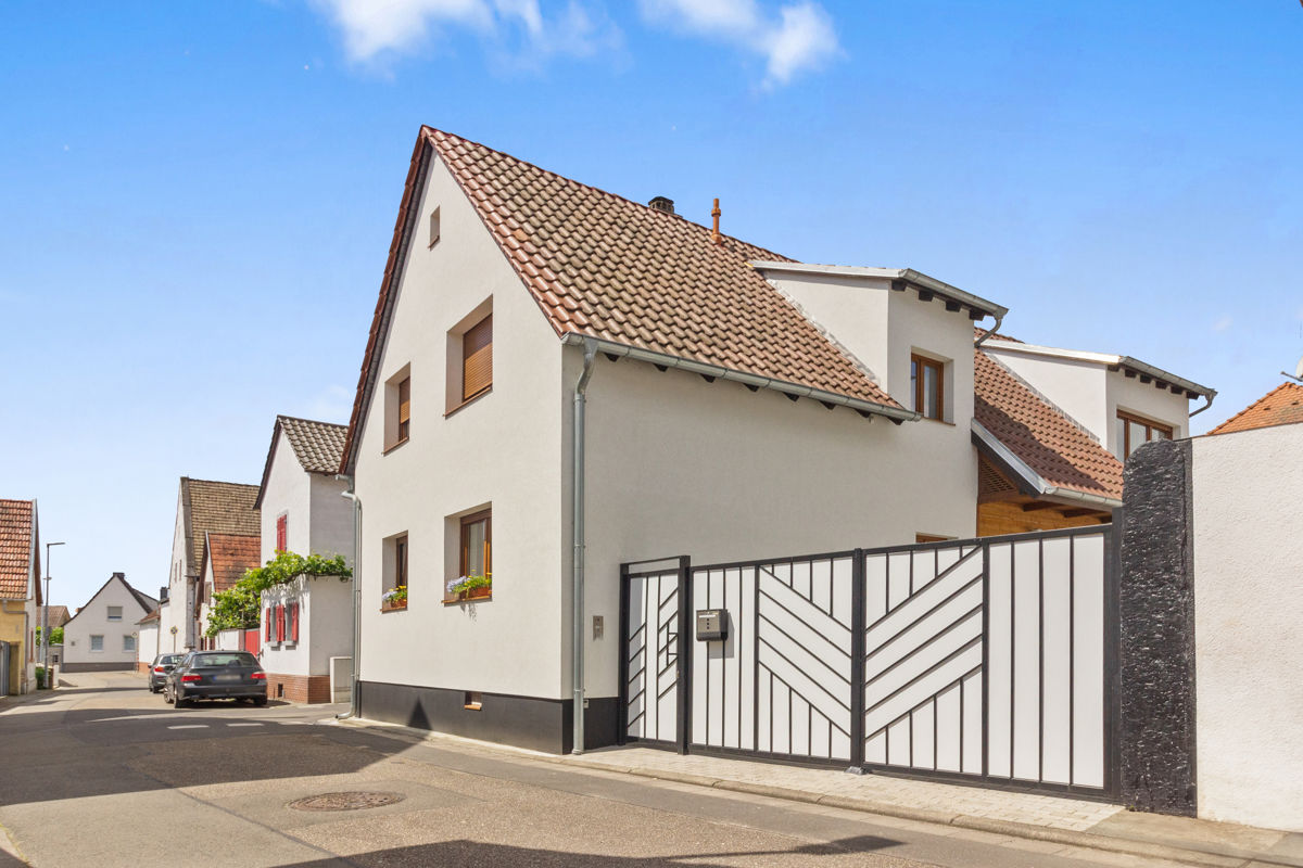 Mehrfamilienhaus zum Kauf 649.000 € 7 Zimmer 169 m²<br/>Wohnfläche 270 m²<br/>Grundstück Waldsee 67165