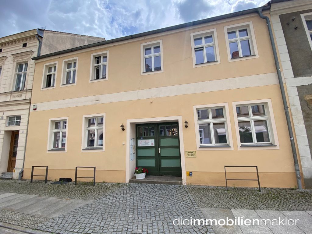 Mehrfamilienhaus zum Kauf 198.000 € 183 m²<br/>Wohnfläche 615 m²<br/>Grundstück Hauptstr. 48 Luckau Luckau 15926